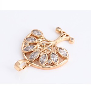 Oriģināls kulons ar cirkoniem, 18 karātu zelta pārklājums